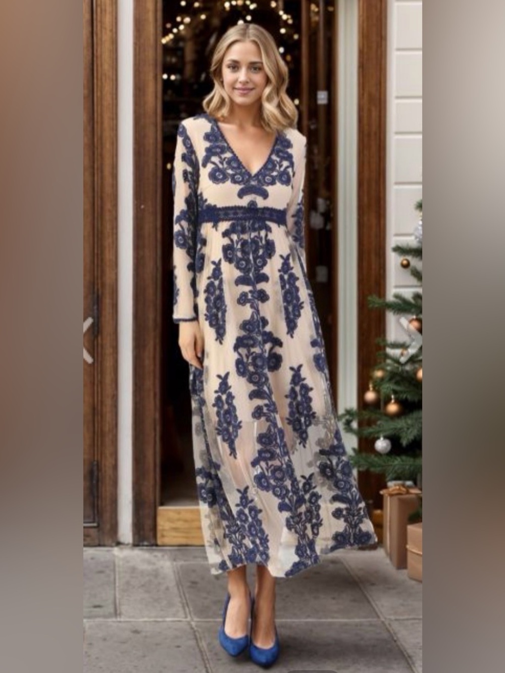 V-Neck Embroidered Mesh Maxi Dress M